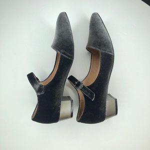 All black Janie Vell shoes  Sz 7.